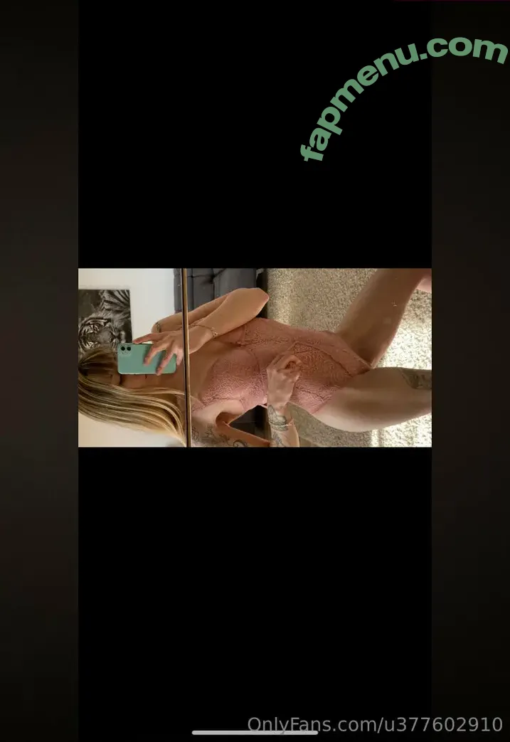 u377602910 nude photo #0029 (u377602910)