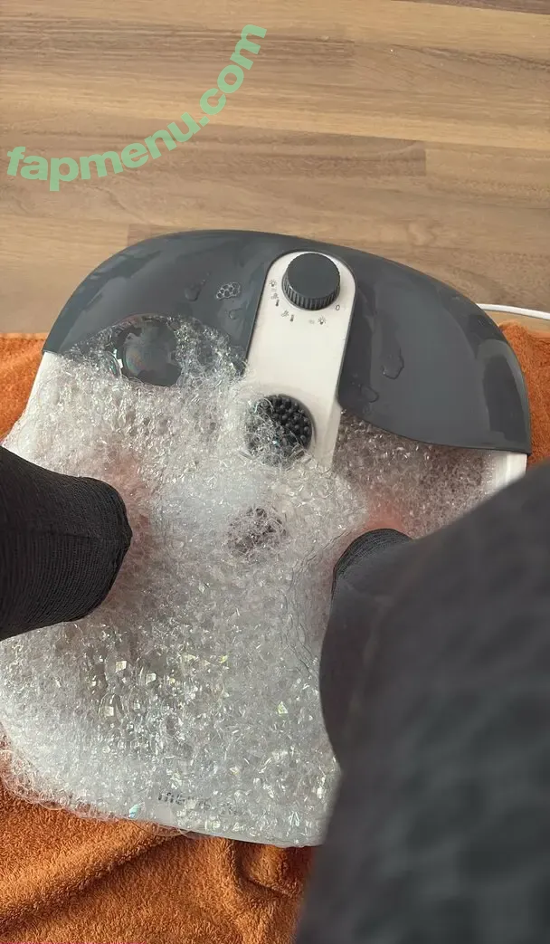 u377602910 nude photo #0034 (u377602910)