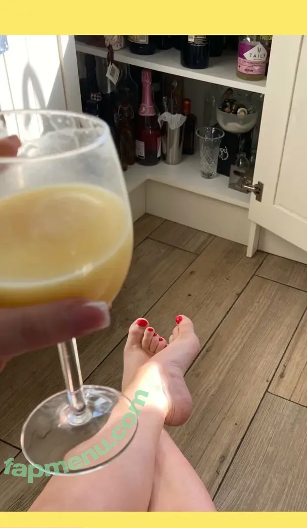 u40776198 nude photo #0015 (fb_0296)