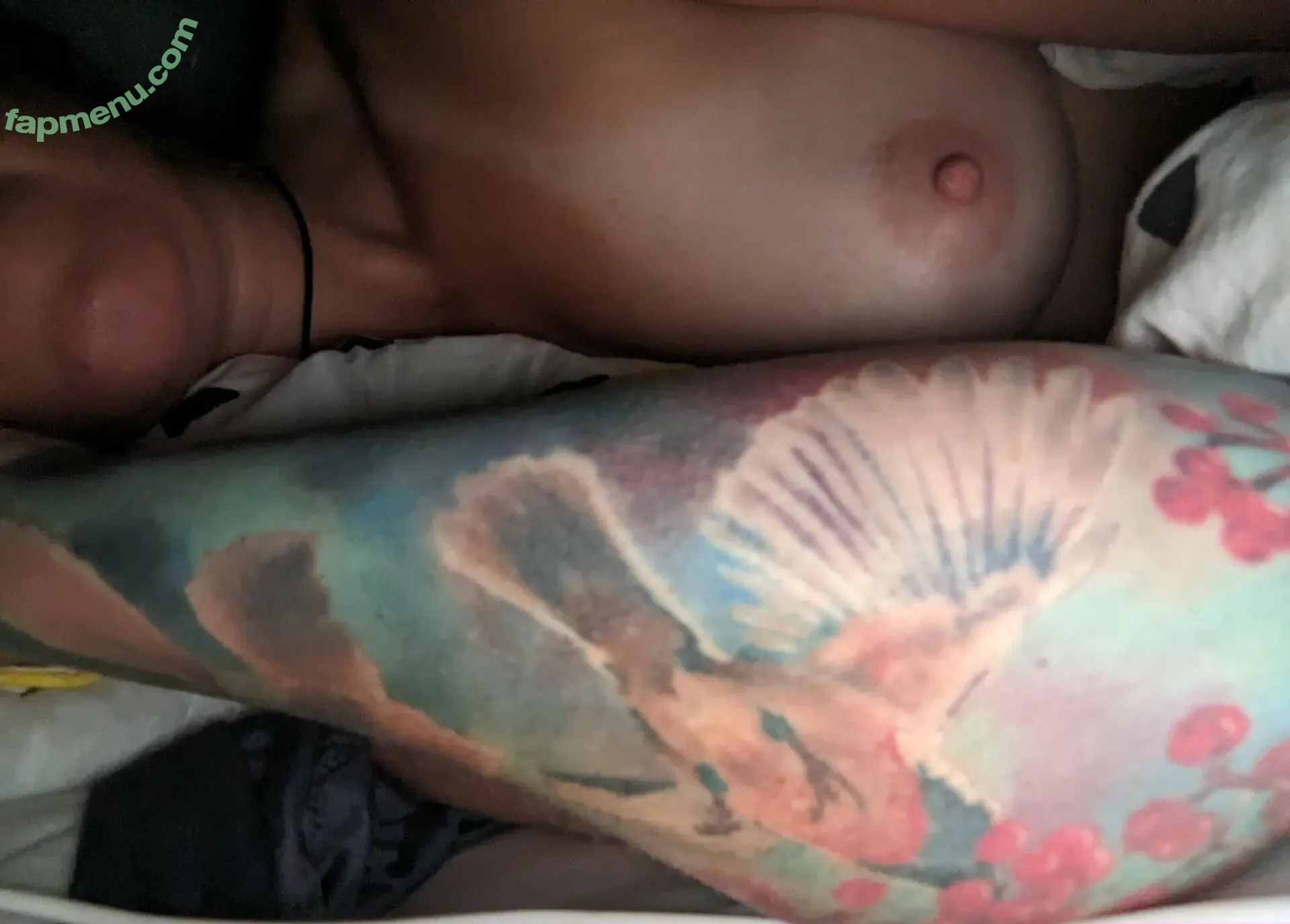u423526070 nude photo #0015 (u423526070)