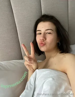  nude photo #0001