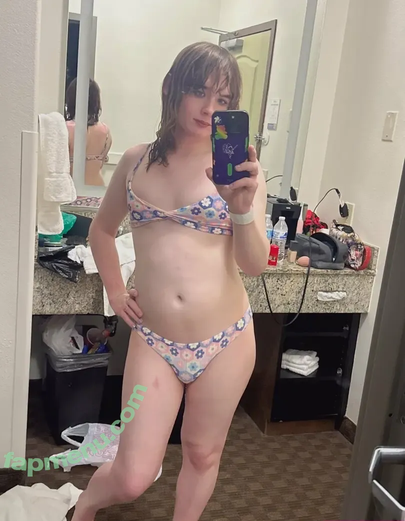 u43193644 nude photo #0003 (u43193644)