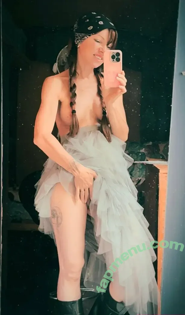 u476606521 nude photo #0089 (u476606521)