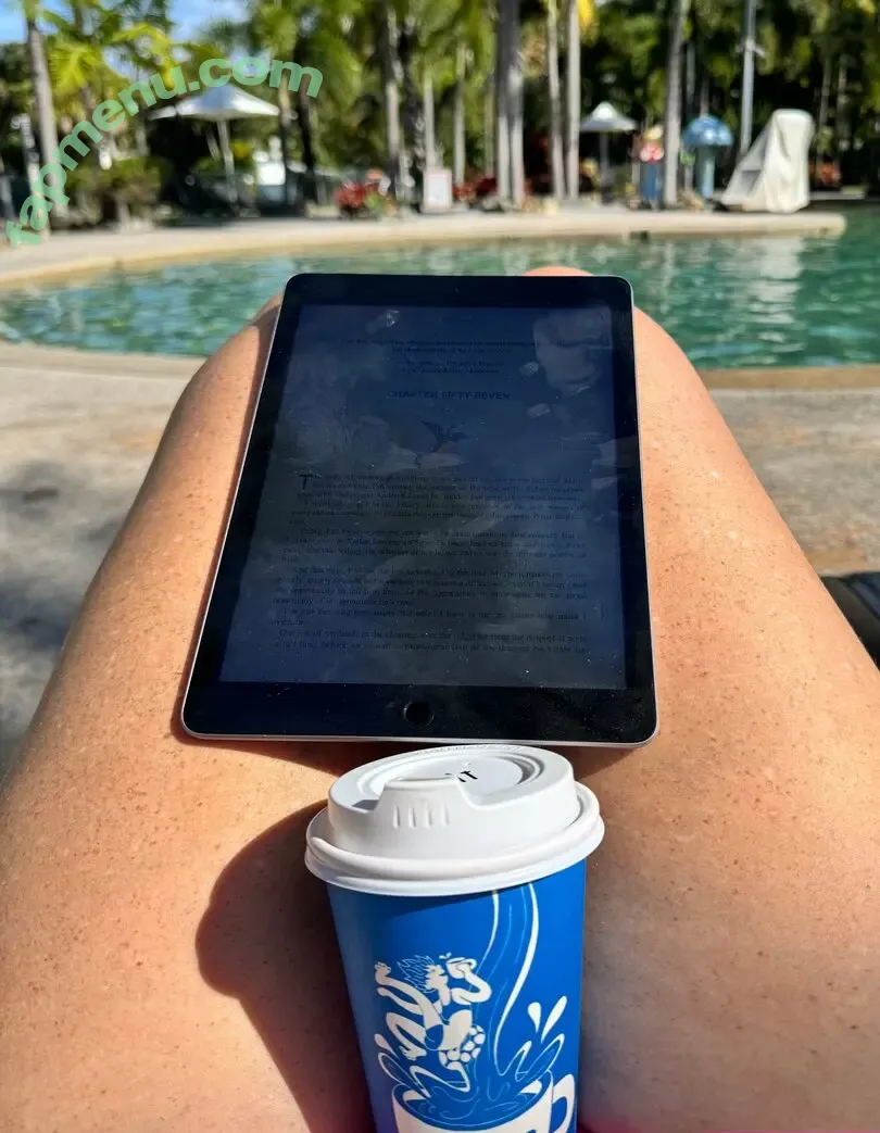 u478402123 nude photo #0030 (u478402123)