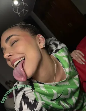  nude photo #0002