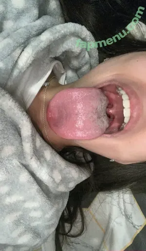 u489105211 / longuetongueegirl_ / noaablaancoo nude photo #0048