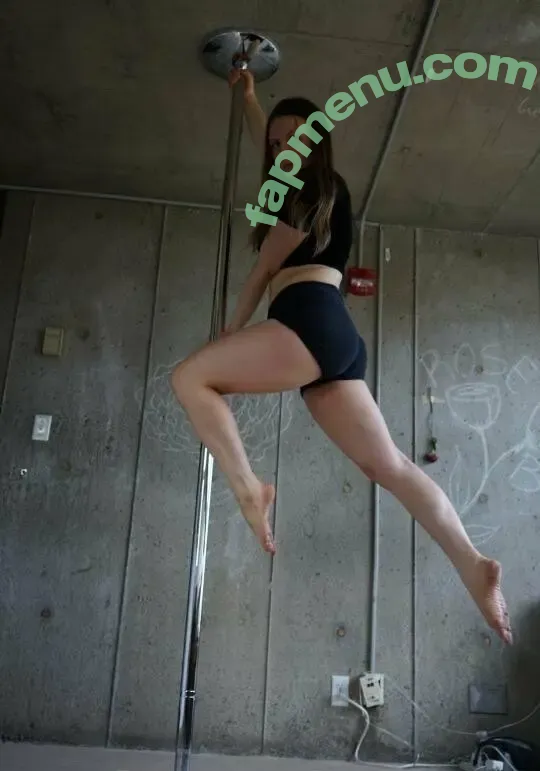 u69777440 nude photo #0013 (u69777440)