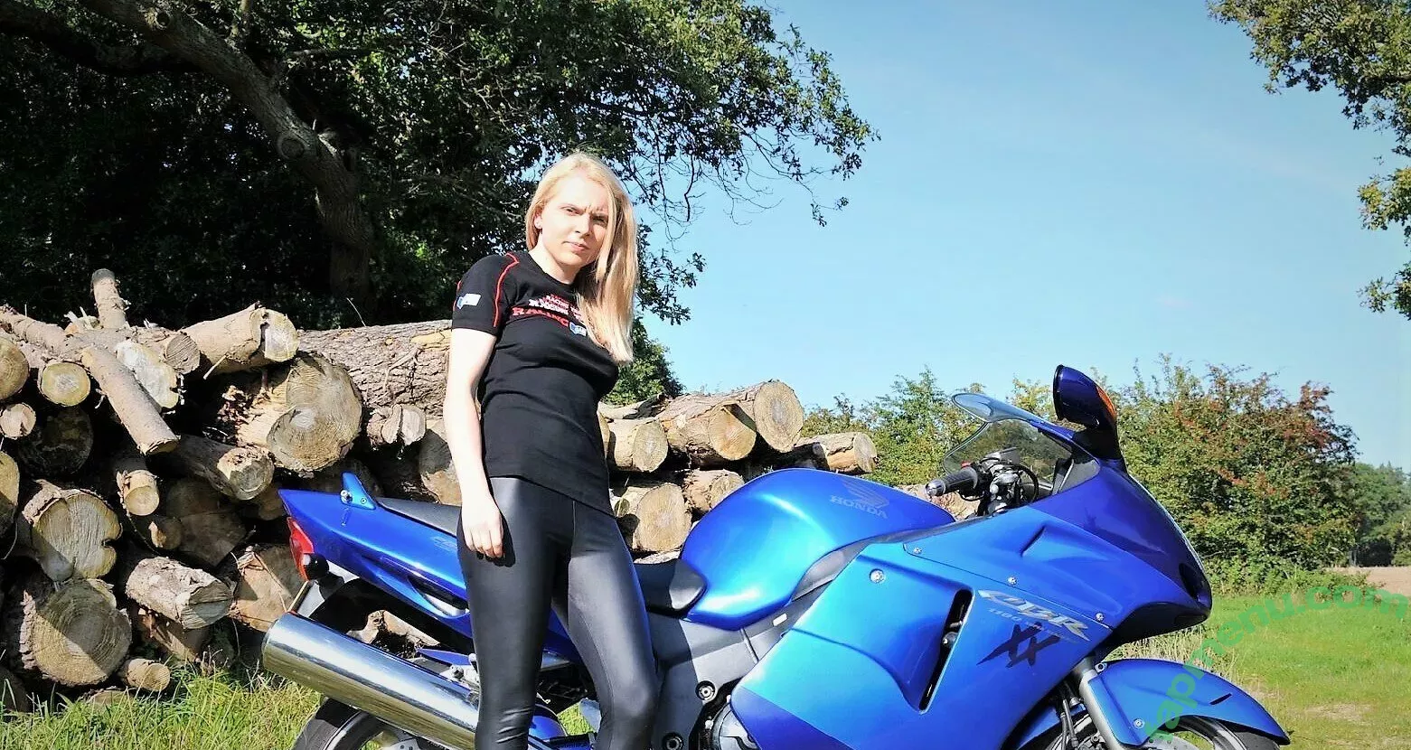 u8746866 nude photo #0008 (kgh876)