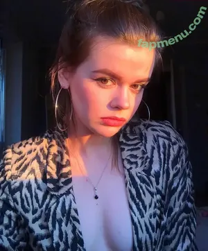 uadwapmwc / crazybicouplemw / cwmpawdau nude photo #0003