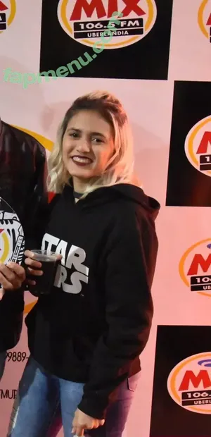 UdiaCasalXXX / xxbbzll nude photo #0025