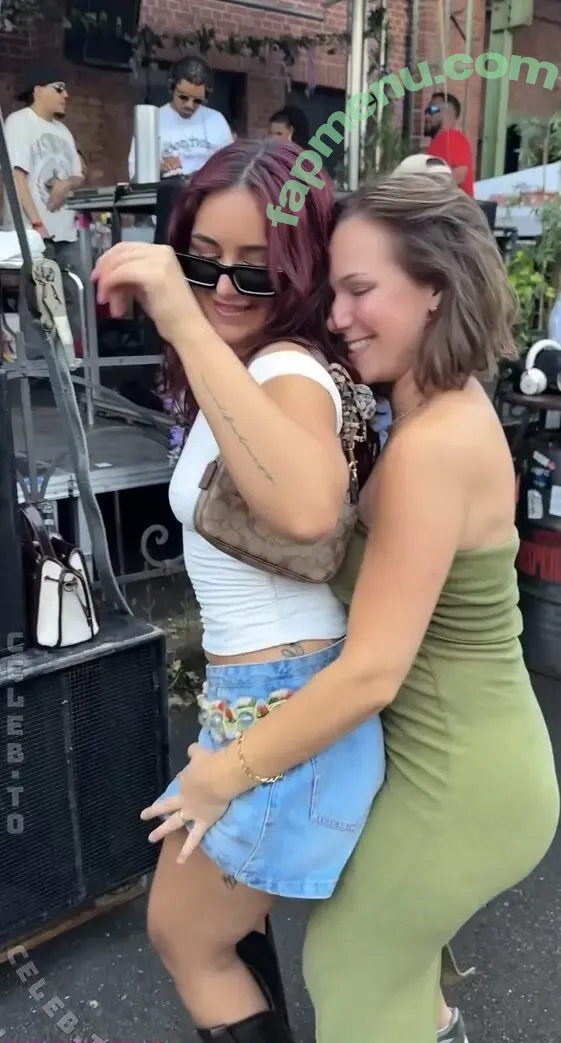 Ugclaurita nude photo #0067 (lauraorlaurita / lauraschl1999)