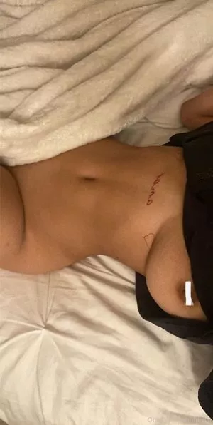 uhhliar / uhhlia / uhliaa / uhliaa._ nude photo #0005