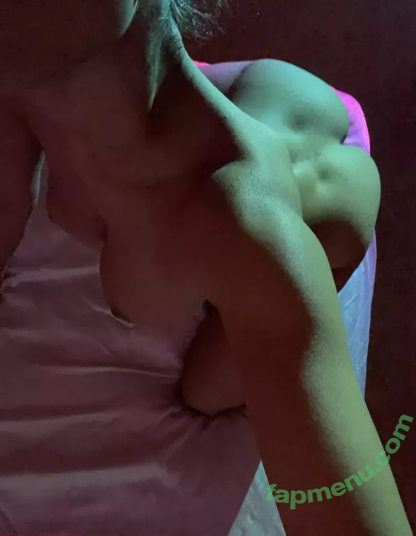 uhhliar nude photo #0010 (uhhlia / uhliaa / uhliaa._)