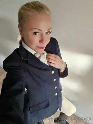 ukcutegirl / ukcutegirllucy nude photo #0046