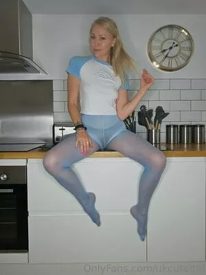 ukcutegirl / ukcutegirllucy nude photo #0077