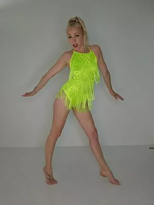 ukcutegirl / ukcutegirllucy nude photo #0186