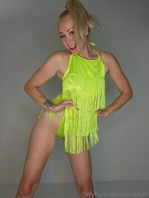 ukcutegirl / ukcutegirllucy nude photo #0194