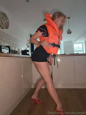 ukcutegirl / ukcutegirllucy nude photo #0429
