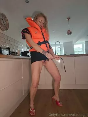 ukcutegirl / ukcutegirllucy nude photo #0431