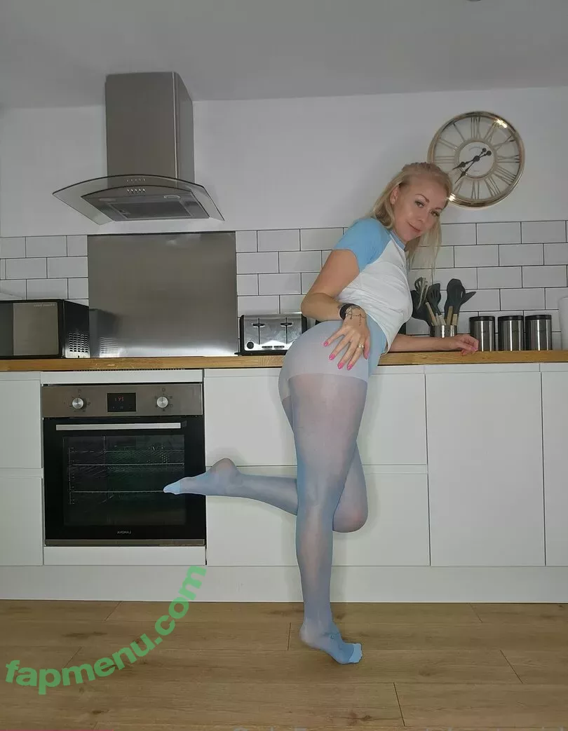 ukcutegirl nude photo #0071 (ukcutegirllucy)