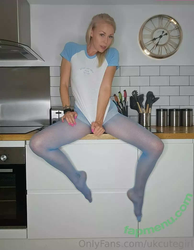 ukcutegirl nude photo #0081 (ukcutegirllucy)