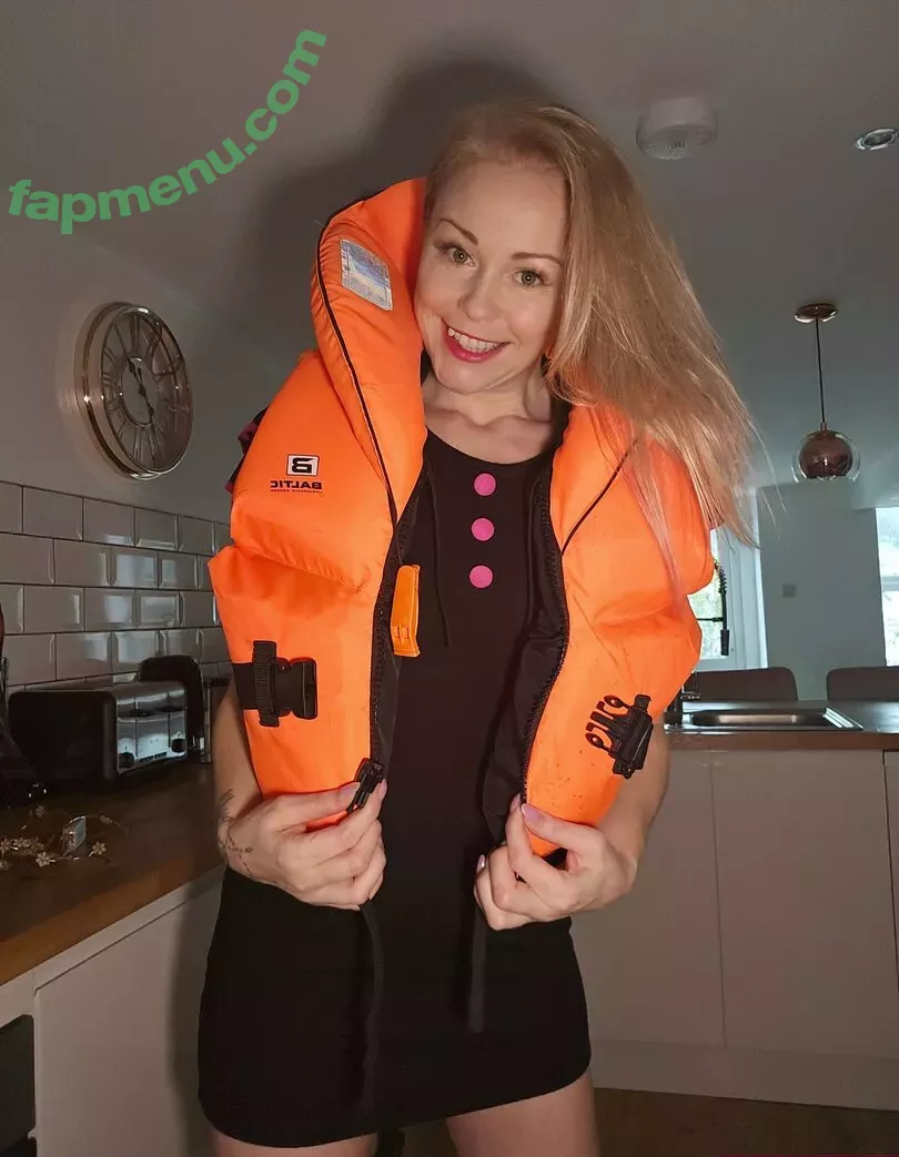 ukcutegirl nude photo #0424 (ukcutegirllucy)