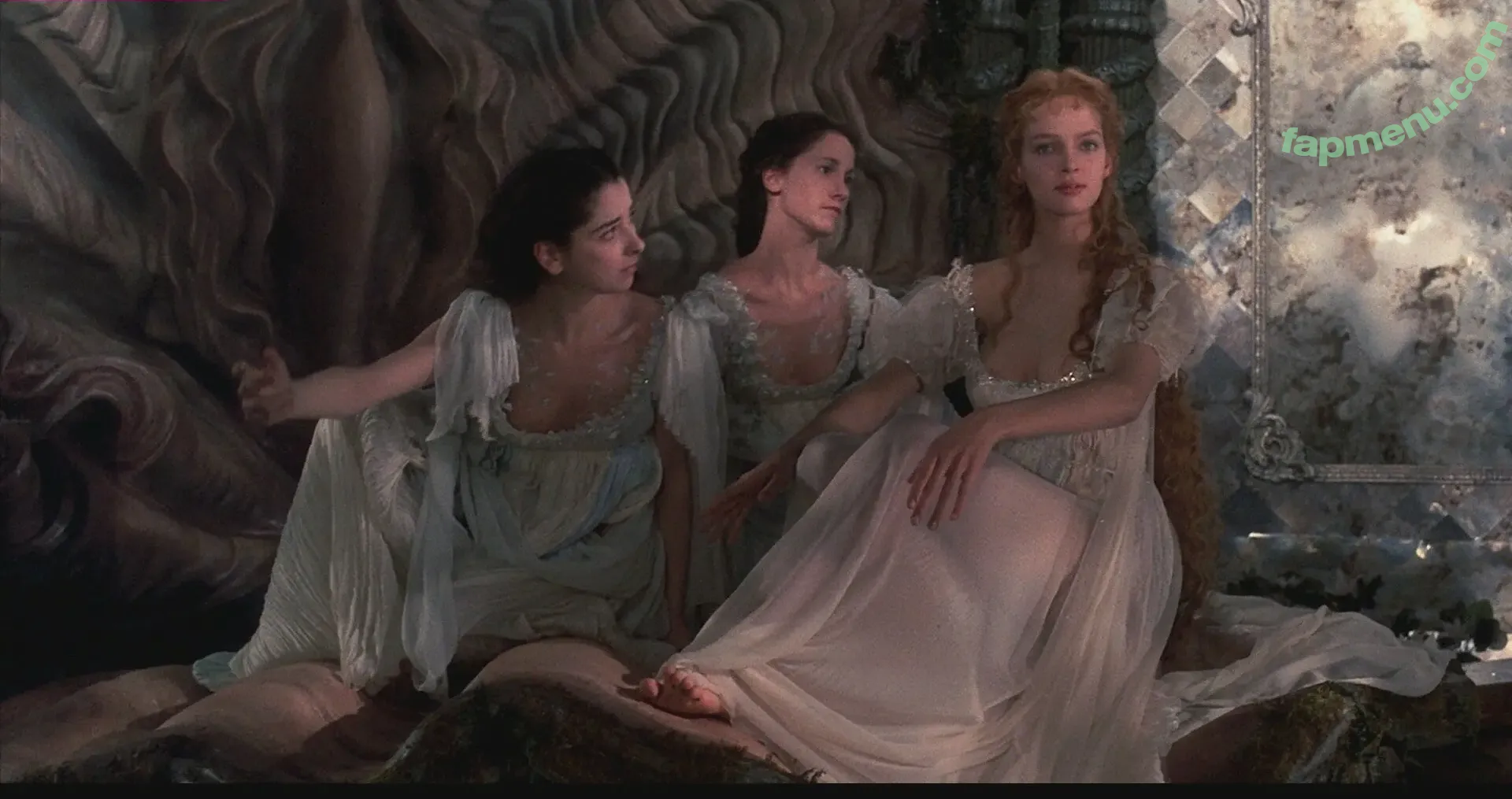 Uma Thurman nude photo #0372 (umathurman)