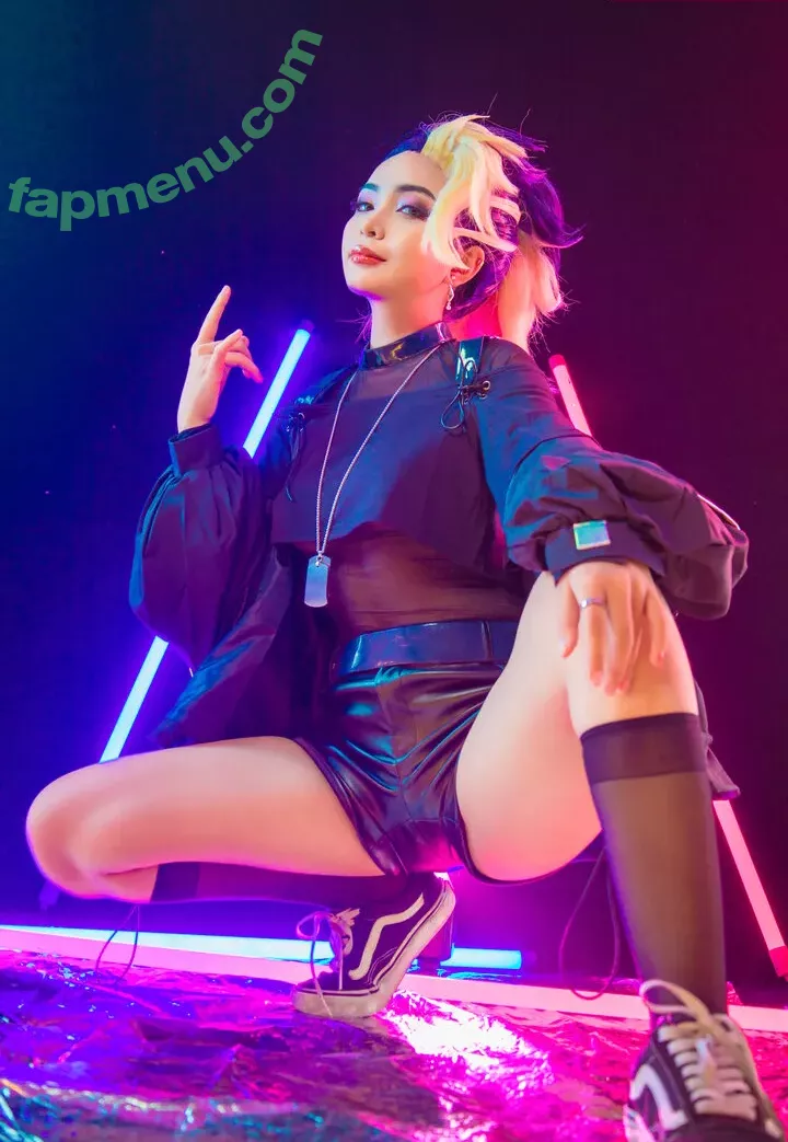 Umeko J. nude photo #1229 (Simp Chat / umekoj0910 / umekoj0910_ / umekojcosplayer)