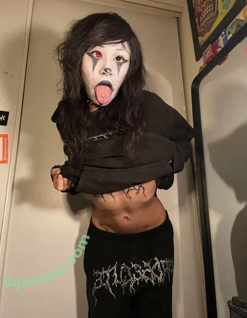 un1corngutz nude photo #0035 (zombieunicornz)