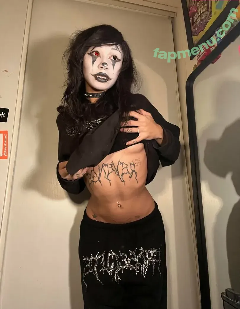 un1corngutz nude photo #0038 (zombieunicornz)