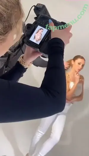 Una Healy / unahealy nude photo #0413