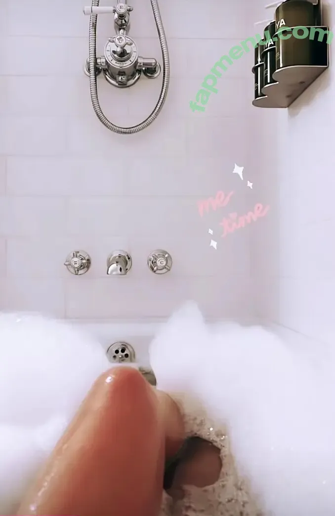 Una Healy nude photo #0394 (unahealy)