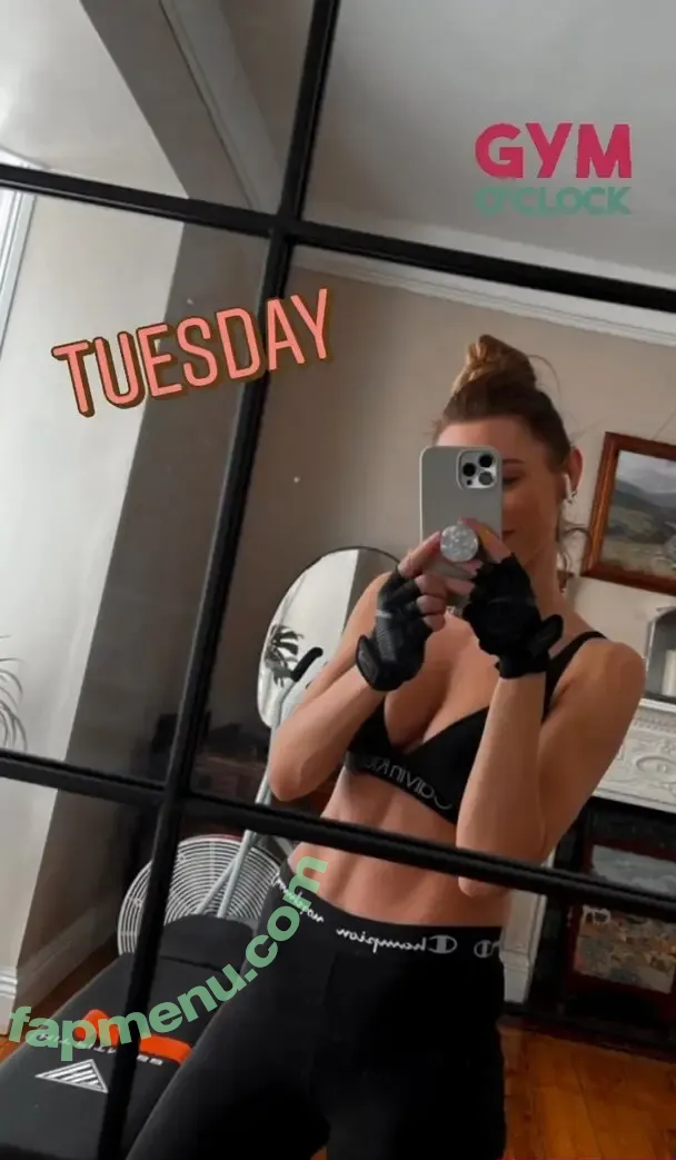 Una Healy nude photo #0407 (unahealy)