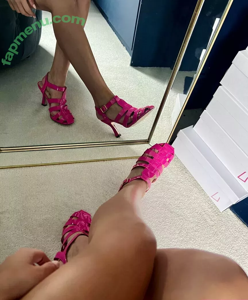 Una Healy nude photo #0528 (unahealy)
