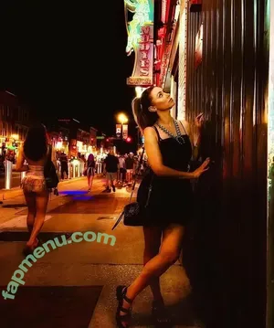 Una Healy / unahealy nude photo #1234