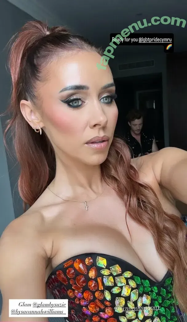 Una Healy nude photo #1137 (unahealy)