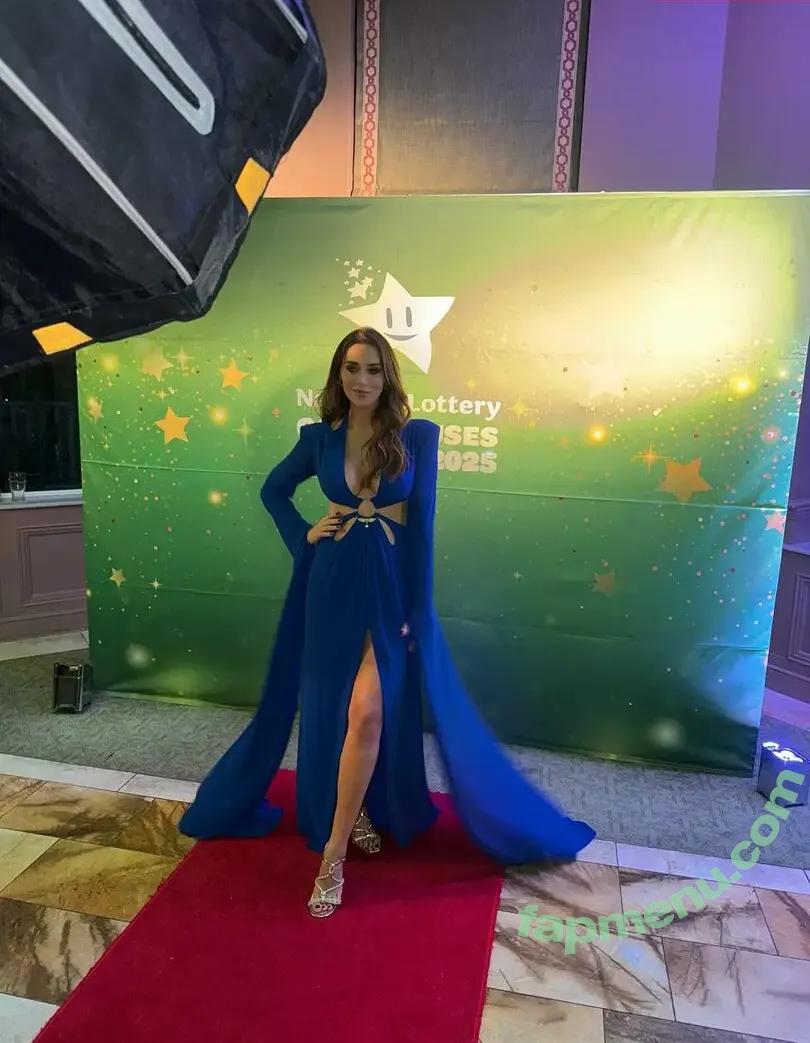 Una Healy nude photo #1216 (unahealy)