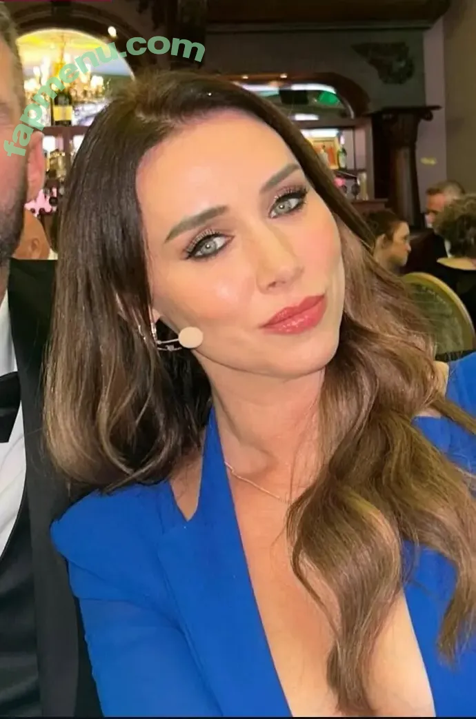 Una Healy nude photo #1217 (unahealy)