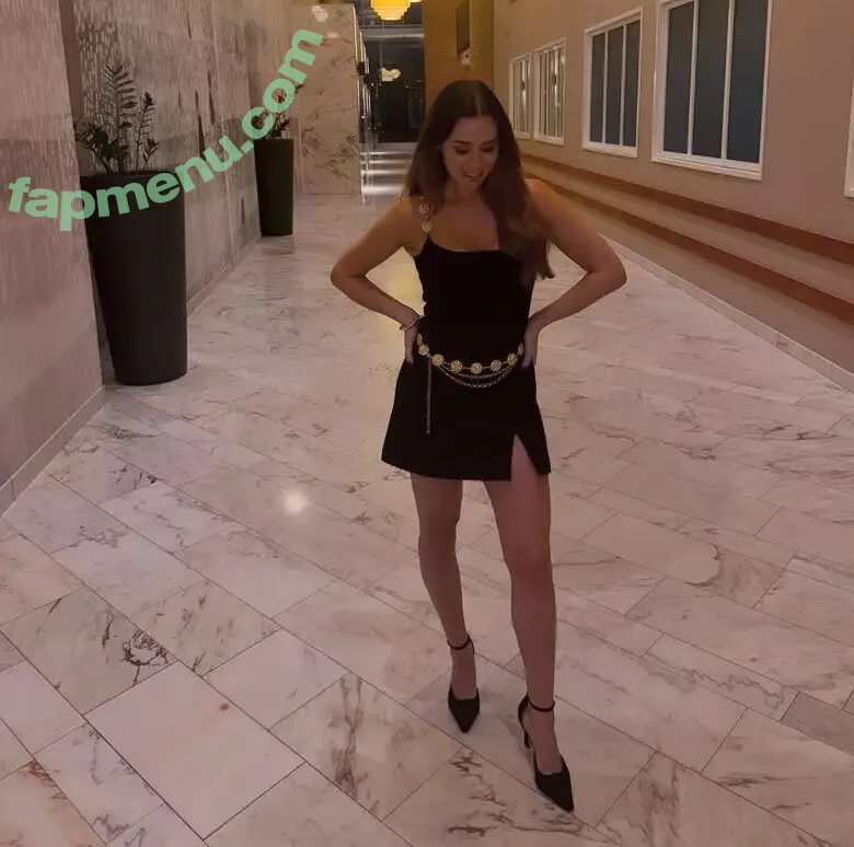 Una Healy nude photo #1222 (unahealy)