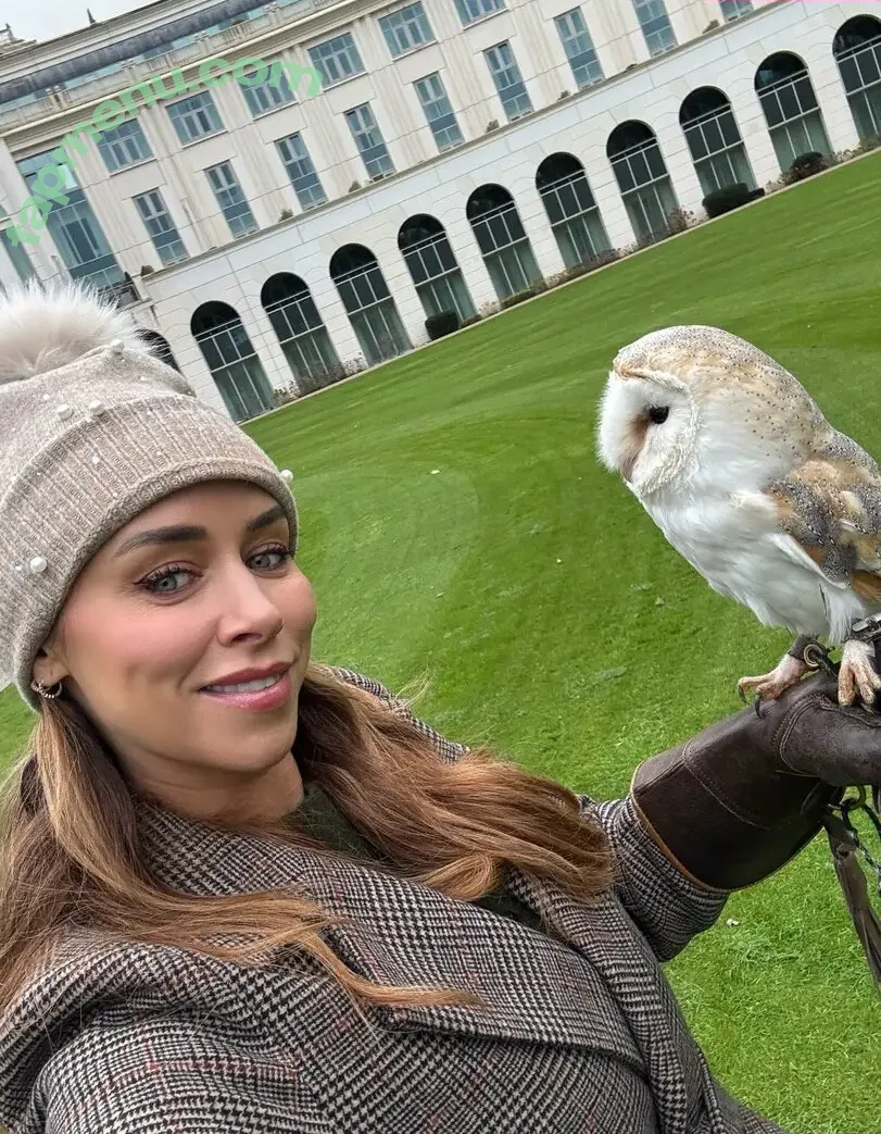 Una Healy nude photo #1262 (unahealy)