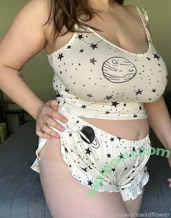 Unaware Wildflower nude photo #0012 (reel / unawarewildflower)