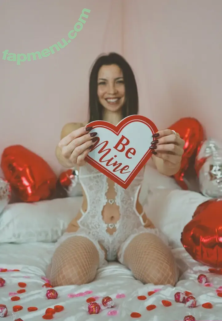 uncensoredbrit2 nude photo #0024 (uncutanduncensoredpodcast)