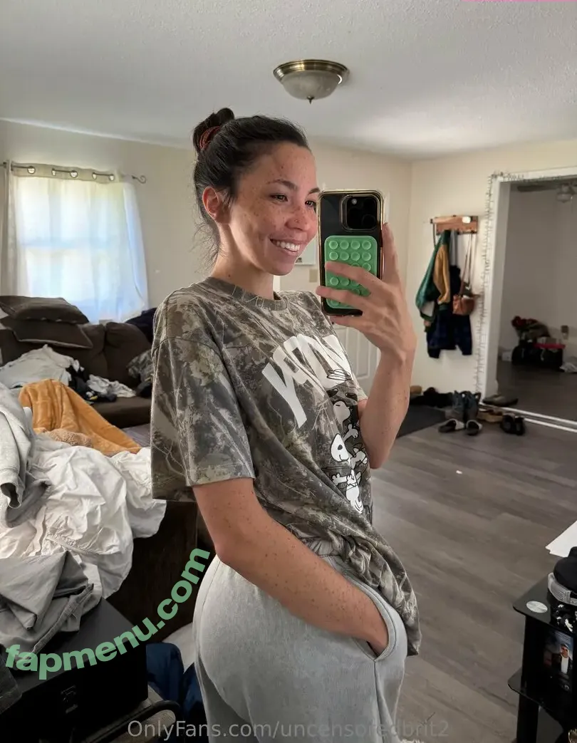 uncensoredbrit2 nude photo #0137 (uncutanduncensoredpodcast)