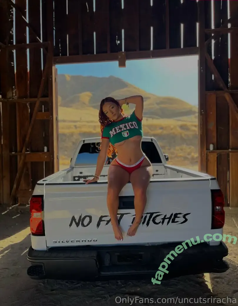 uncutsriracha nude photo #0012 (ssarah.cha)