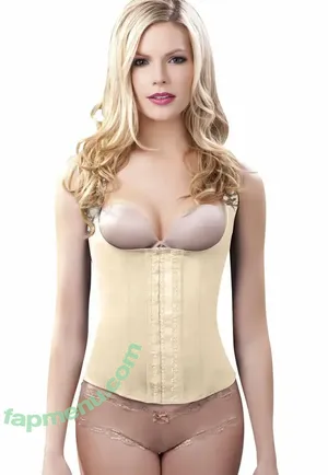 underbust / penny_underbust nude photo #0325