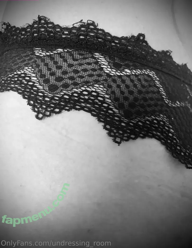 undressing_room nude photo #0002 (theundressingroompodcast)