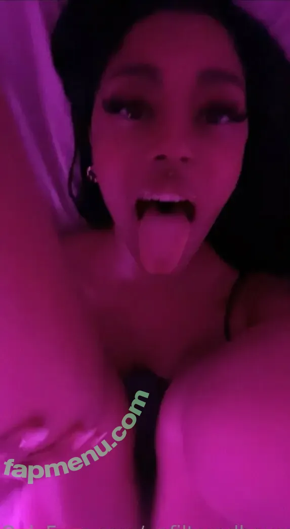 Unfilteredhours nude photo #0030 (Unfilteredhours)