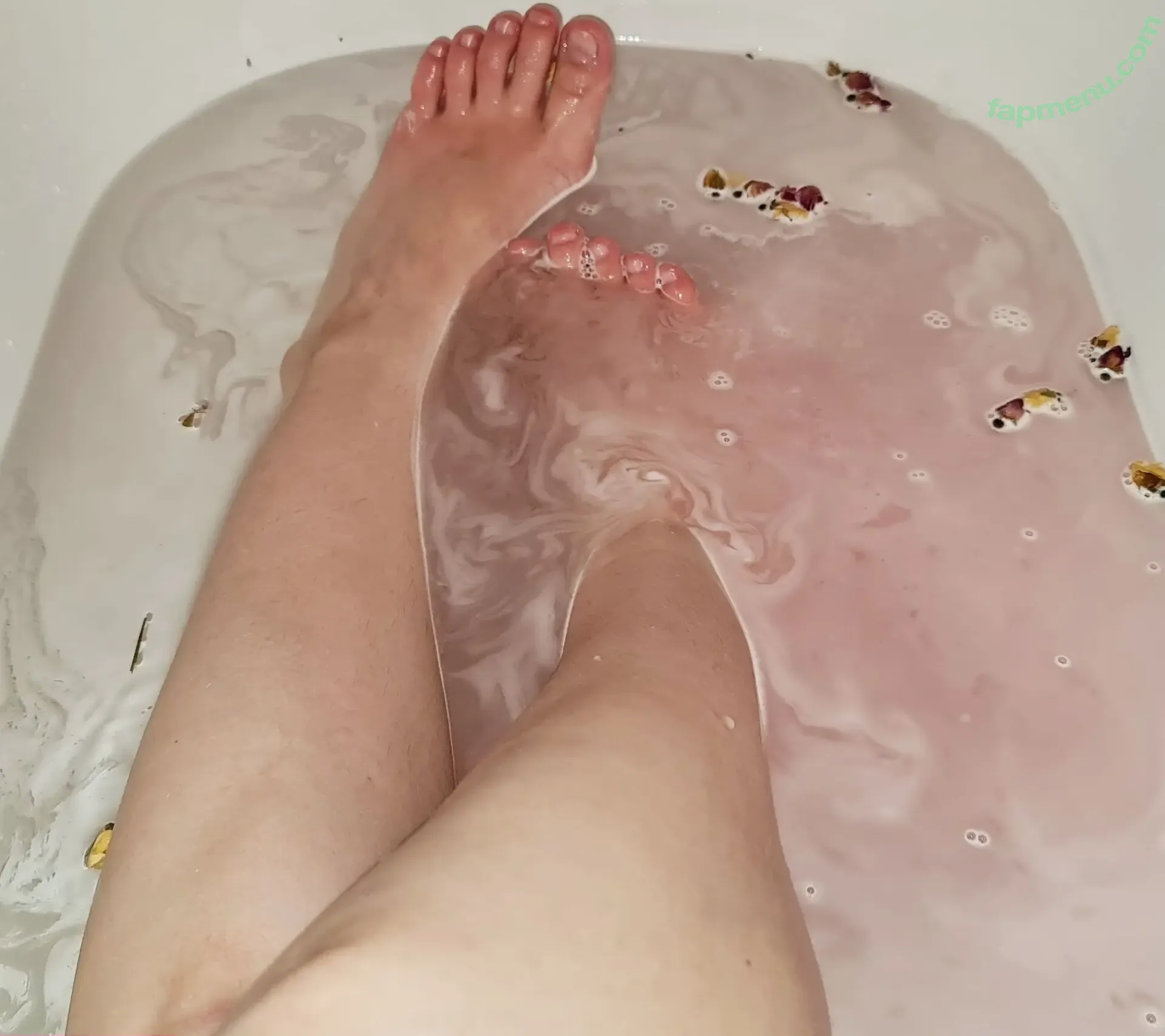 unicornsfeet nude photo #0179 (PinkGirlViki / PinkViki / strupedsofunicorns / victoriavikiv)