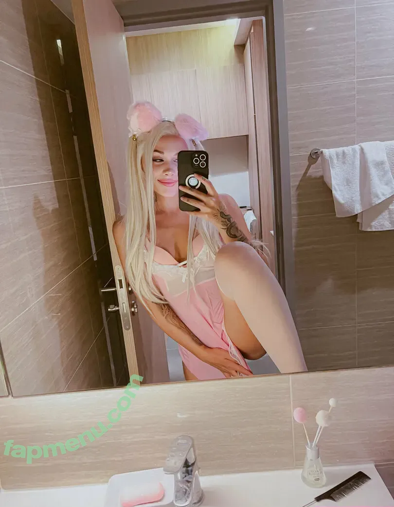unipcornx nude photo #0019 (unipcornx)