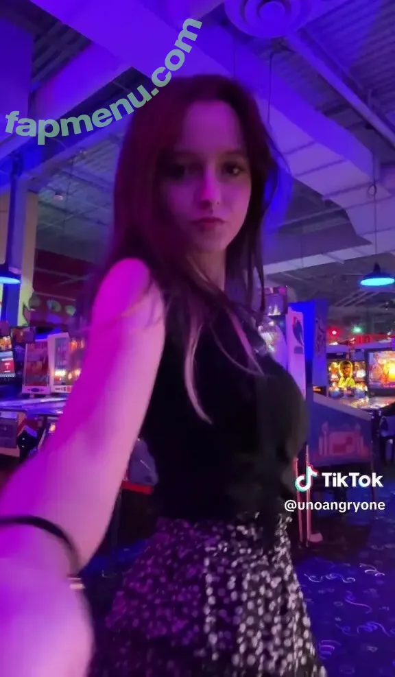 unoangryone nude photo #0023 (Veronica / vonthedon)